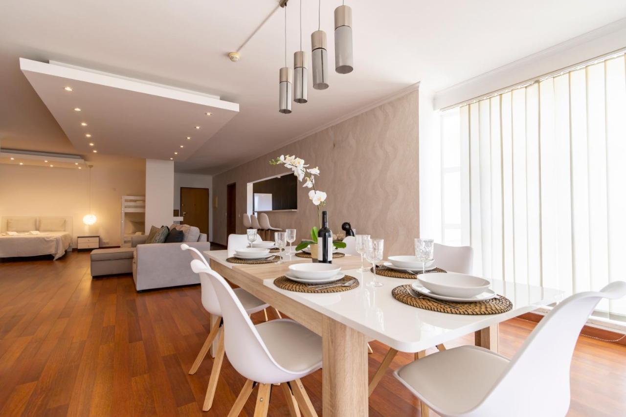 Spaceful Apartment In Albufeira Buitenkant foto
